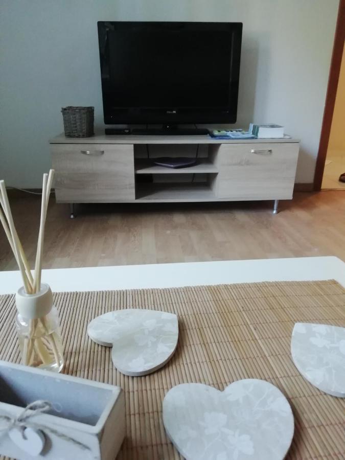 Sarmantni Apartman Malecka Zagreb Eksteriør bilde
